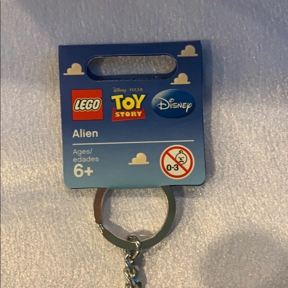 LEGO Toy Story alien keychain - Picture 3 of 5